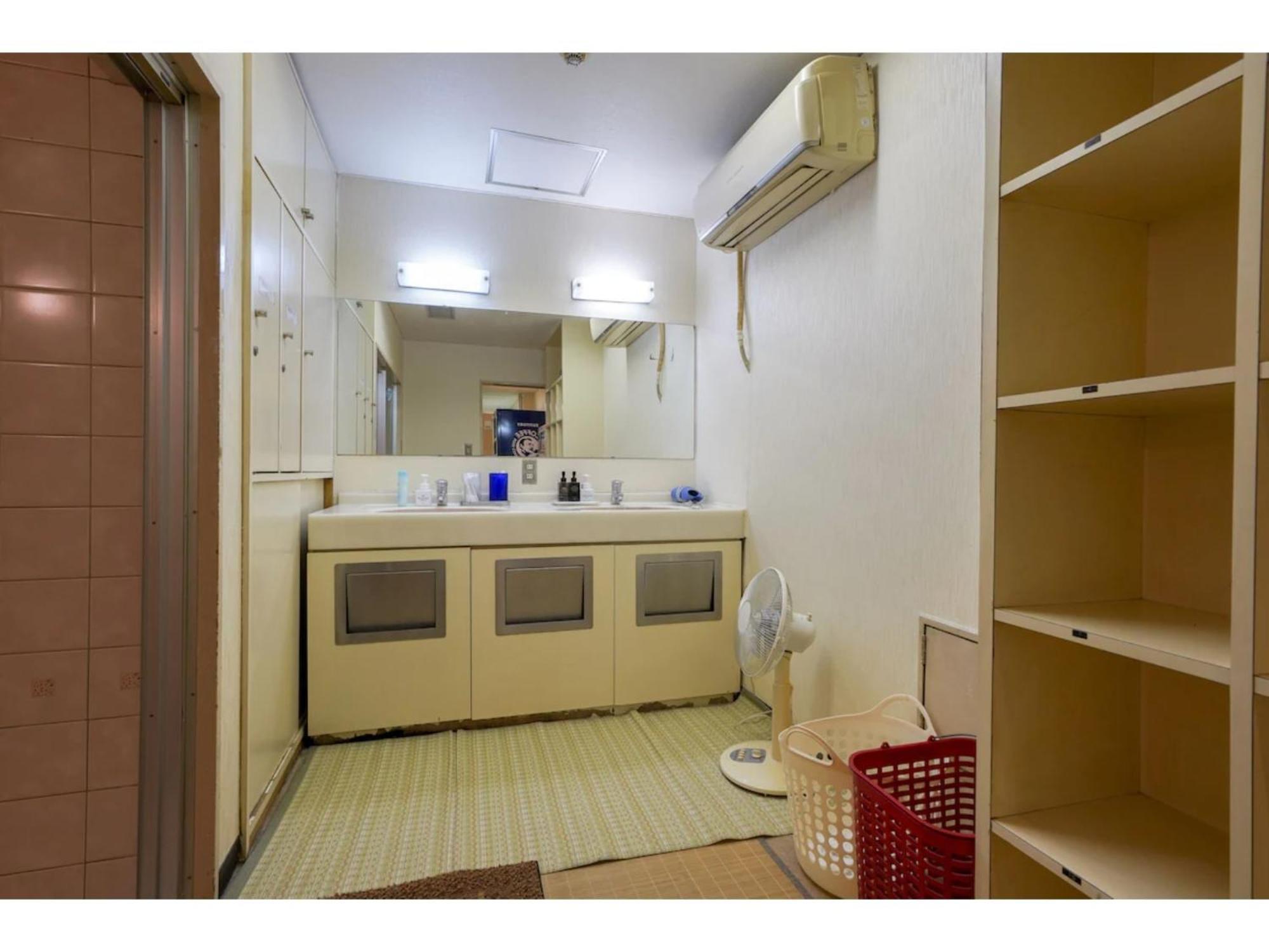 Capsule Inn Hamamatsucho - Vacation Stay 68799V Tokyo Luaran gambar